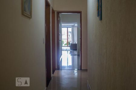 Casa à venda com 500m², 4 quartos e 8 vagasCorredor