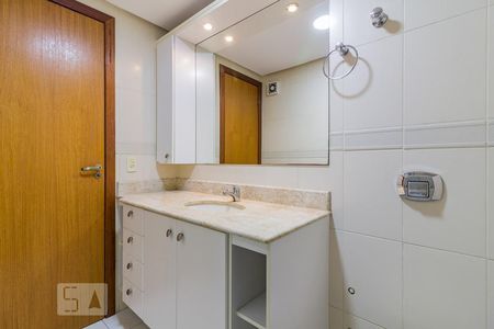 Apartamento à venda com 85m², 2 quartos e 1 vaga Apartamento à venda com 85m², 2 quartos e 1 vagaBanheiro