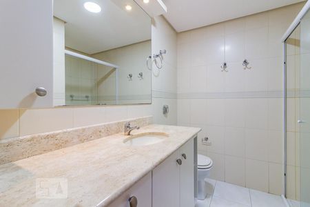 Apartamento à venda com 85m², 2 quartos e 1 vaga Apartamento à venda com 85m², 2 quartos e 1 vagaBanheiro