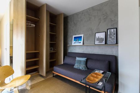 Sala de apartamento à venda com 2 quartos, 65m² em Jardim Europa, São Paulo