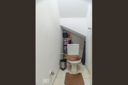 Lavabo de casa de condomínio para alugar com 2 quartos, 74m² em Jardim Norma, São Paulo