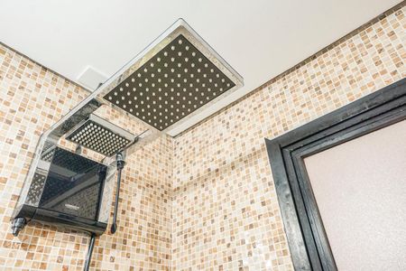 Apartamento à venda com 89m², 3 quartos e 2 vagasChuveiro