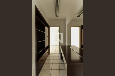 Apartamento à venda com 70m², 2 quartos e 1 vaga Apartamento à venda com 70m², 2 quartos e 1 vagaCorredor