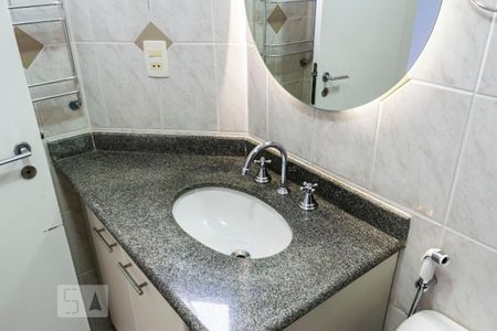 Apartamento à venda com 70m², 2 quartos e 1 vagaQuarto 2 - Suíte/ Banheiro