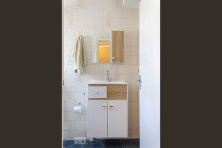 Casa à venda com 180m², 3 quartos e 4 vagassuíte 1