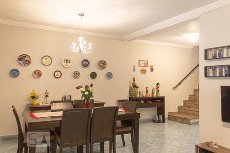 Sala de casa à venda com 3 quartos, 180m² em Vila Gumercindo, São Paulo