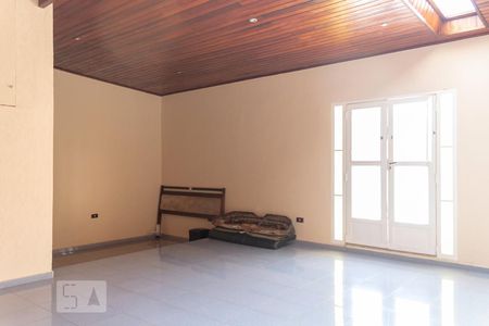 Casa à venda com 180m², 3 quartos e 4 vagassuíte 3