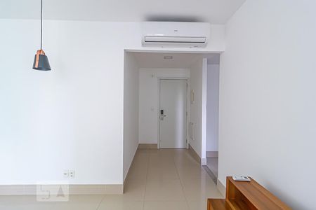 Hall de Entrada de apartamento à venda com 1 quarto, 55m² em Jacarepaguá, Rio de Janeiro
