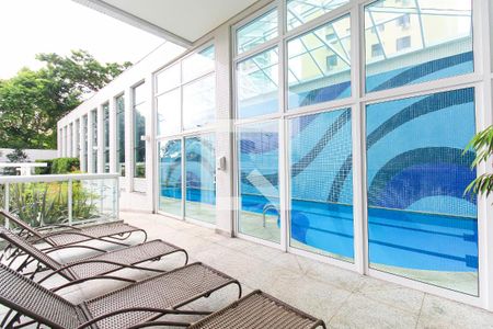 Apartamento à venda com 335m², 5 quartos e 6 vagas Apartamento à venda com 335m², 5 quartos e 6 vagasPiscina Coberta