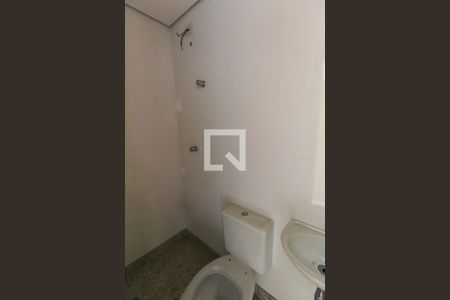 Apartamento à venda com 335m², 5 quartos e 6 vagas Apartamento à venda com 335m², 5 quartos e 6 vagasBanheiro de serviço