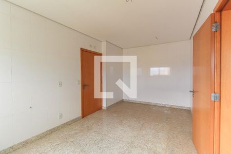 Apartamento à venda com 335m², 5 quartos e 6 vagas Apartamento à venda com 335m², 5 quartos e 6 vagasCozinha