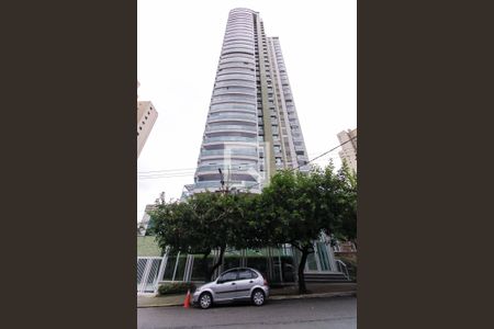 Apartamento à venda com 335m², 5 quartos e 6 vagas Apartamento à venda com 335m², 5 quartos e 6 vagasFachada