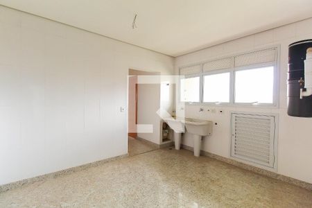 Apartamento à venda com 335m², 5 quartos e 6 vagas Apartamento à venda com 335m², 5 quartos e 6 vagasÁrea de Serviço