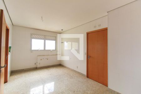 Apartamento à venda com 335m², 5 quartos e 6 vagas Apartamento à venda com 335m², 5 quartos e 6 vagasCozinha