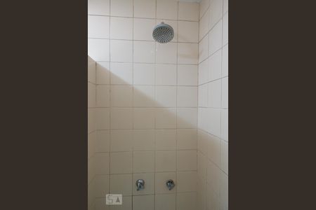 Apartamento à venda com 200m², 5 quartos e 3 vagasBanheiro da Suíte 2 - chuveiro