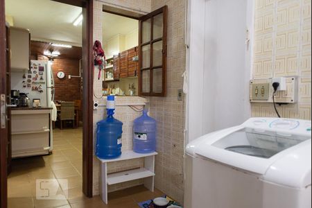 Apartamento à venda com 200m², 5 quartos e 3 vagasÁrea de Serviço