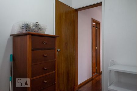 Apartamento à venda com 200m², 5 quartos e 3 vagasQuarto de Serviço 1