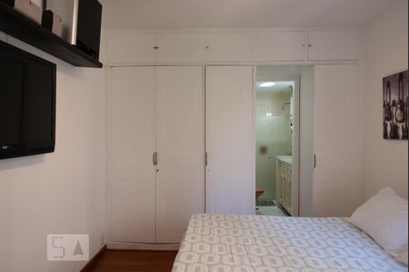 Apartamento à venda com 200m², 5 quartos e 3 vagasQuarto 1 - Suíte 1