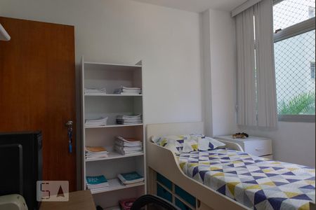 Apartamento à venda com 200m², 5 quartos e 3 vagasQuarto 3