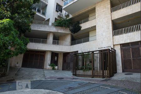 Apartamento à venda com 200m², 5 quartos e 3 vagasFachada do Prédio