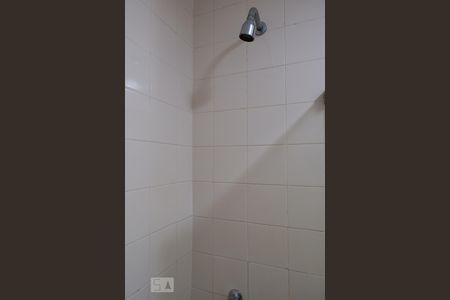 Apartamento à venda com 200m², 5 quartos e 3 vagasBanheiro da Suíte 1 - chuveiro