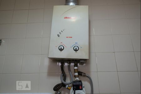 Apartamento à venda com 200m², 5 quartos e 3 vagasBanheiro da Suíte 2 - aquecedor