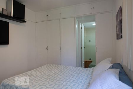 Apartamento à venda com 200m², 5 quartos e 3 vagasQuarto 1 - Suíte 11