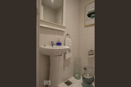 Apartamento à venda com 200m², 5 quartos e 3 vagasLavabo