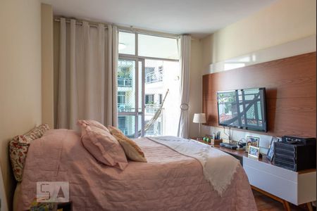 Apartamento à venda com 200m², 5 quartos e 3 vagasQuarto 2 - Suíte 2