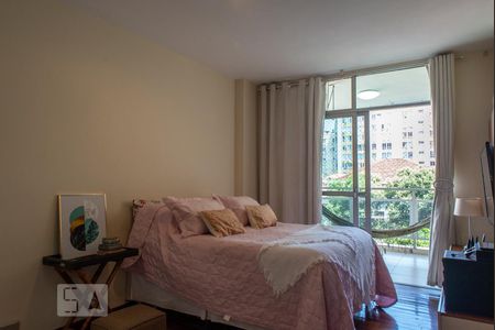Apartamento à venda com 200m², 5 quartos e 3 vagasQuarto 2 - Suíte 2