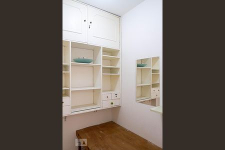 Apartamento à venda com 70m², 1 quarto e sem vagaQuarto de serviço