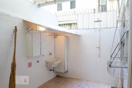 Apartamento à venda com 70m², 1 quarto e sem vagaÁrea de Serviço