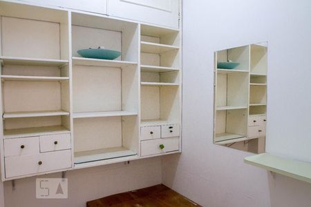 Apartamento à venda com 70m², 1 quarto e sem vagaQuarto de serviço
