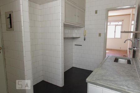 Apartamento à venda com 75m², 2 quartos e 1 vagaCozinha