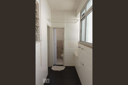 Apartamento à venda com 75m², 2 quartos e 1 vagaÁrea de Serviço