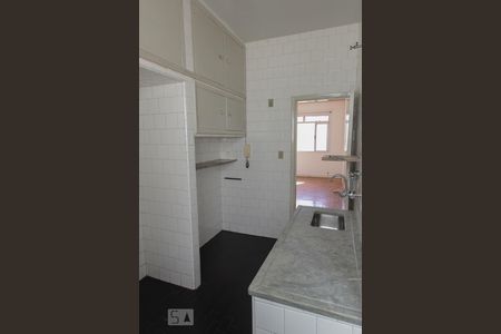 Apartamento à venda com 75m², 2 quartos e 1 vagaCozinha