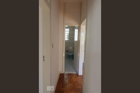 Apartamento à venda com 75m², 2 quartos e 1 vagaCorredor