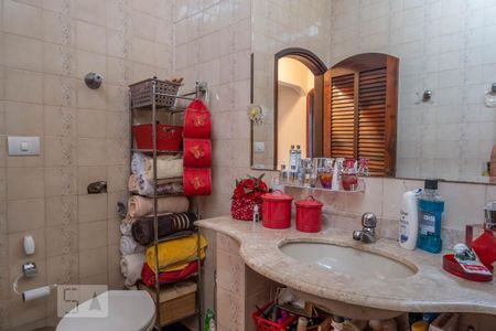 Casa à venda com 300m², 5 quartos e 2 vagasBanheiro da Casa 3