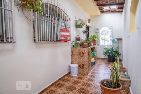 Casa à venda com 300m², 5 quartos e 2 vagasEntrada