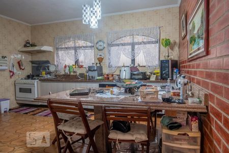 Casa à venda com 300m², 5 quartos e 2 vagasCozinha da Casa 3