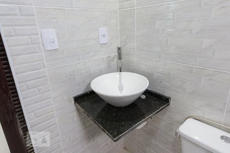 Casa de condomínio para alugar com 100m², 2 quartos e sem vagaBanheiro (1º andar)