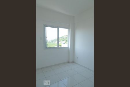 Apartamento à venda com 85m², 2 quartos e 2 vagas Apartamento à venda com 85m², 2 quartos e 2 vagasSuíte