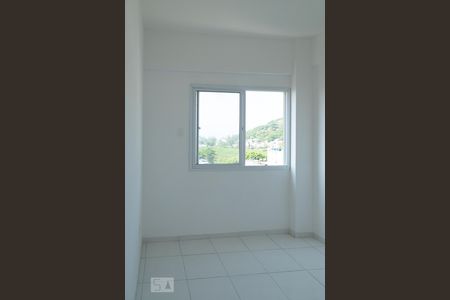 Apartamento à venda com 85m², 2 quartos e 2 vagas Apartamento à venda com 85m², 2 quartos e 2 vagasSuíte