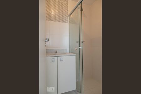 Apartamento à venda com 85m², 2 quartos e 2 vagas Apartamento à venda com 85m², 2 quartos e 2 vagasBanheiro da Suíte