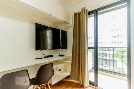 Studio - Televisão de kitnet/studio para alugar com 1 quarto, 25m² em Centro, São Paulo