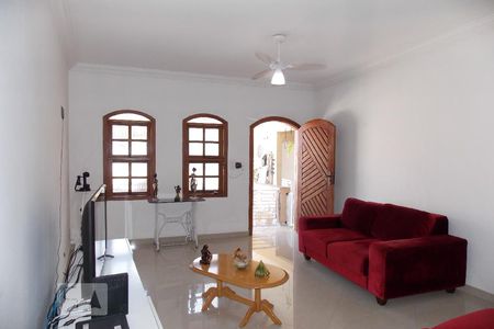 Sala de casa para alugar com 3 quartos, 200m² em Vila Mazzei, São Paulo