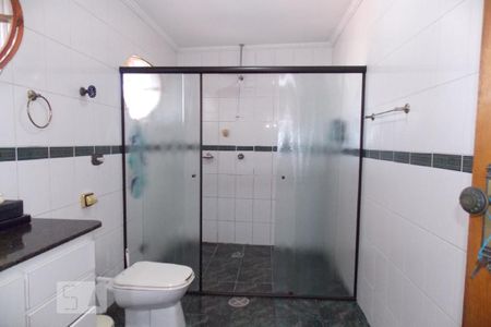 Casa à venda com 200m², 3 quartos e 4 vagasBanheiro da Suíte 1