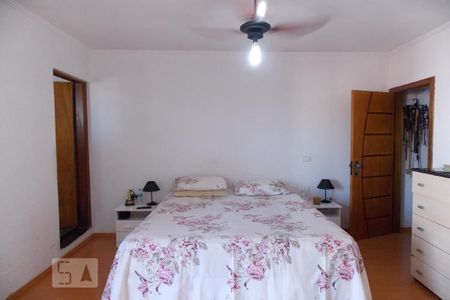 Casa à venda com 200m², 3 quartos e 4 vagasSuite 1