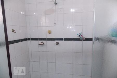 Casa à venda com 200m², 3 quartos e 4 vagasBanheiro da Suíte 1