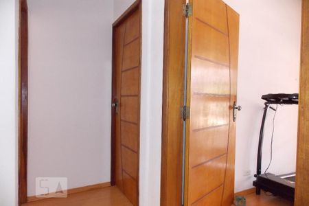Casa à venda com 200m², 3 quartos e 4 vagasCorredor